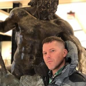 Meet your Posher, Brandon